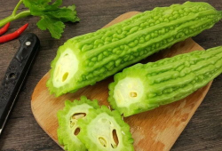 湖南吃瓜爆料是真的吗,真相揭秘还是无稽之谈？